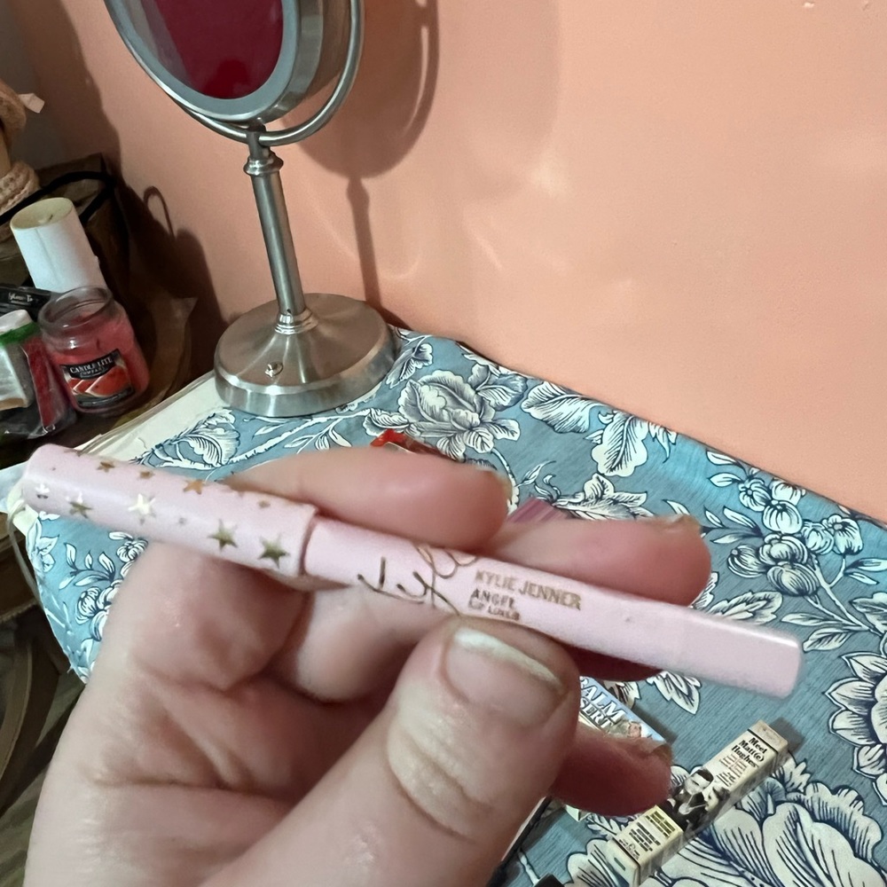 Kylie make up